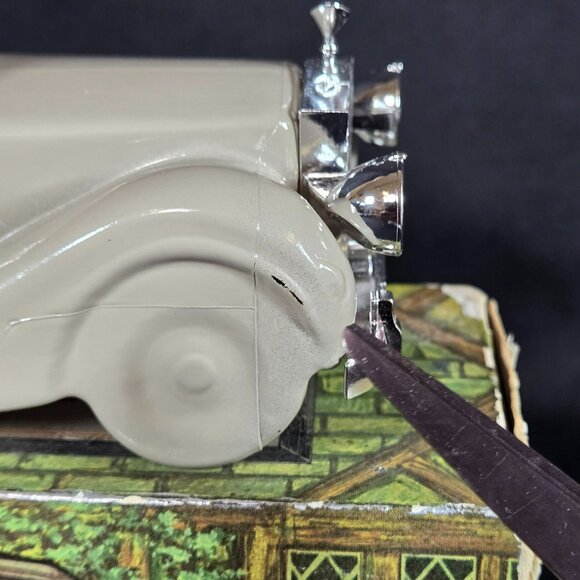 Vtg 70s Avon Bottle Decanter Rolls-Royce Silver Wraith Mostly Full -Display Only - Picture 2 of 13